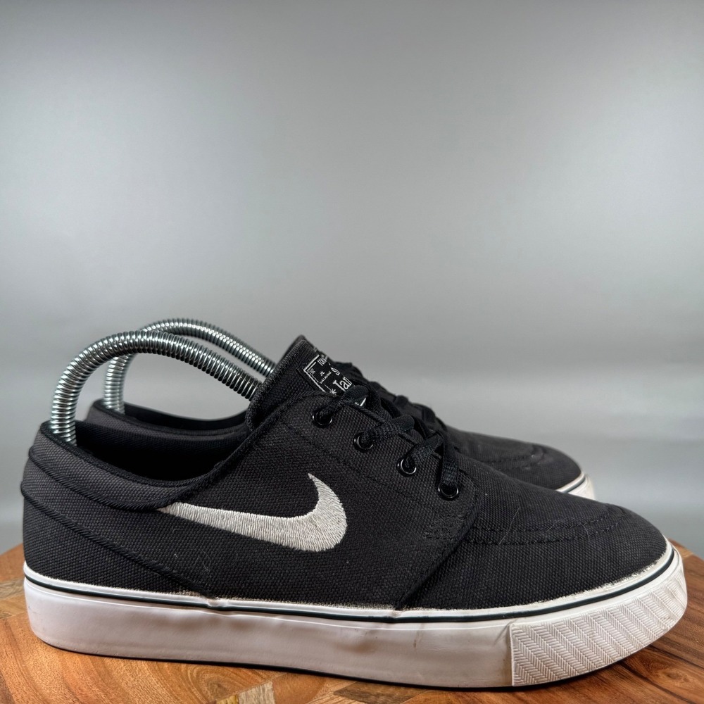 Nike SB Stefan Janoski Canvas Black White Skate Shoes 654861-001 Womens 8 / 6.5Y